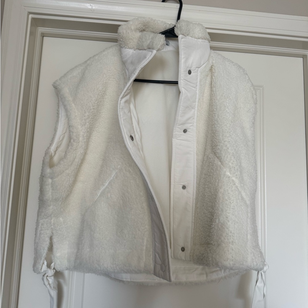 HYFVE White Sherpa Fleece Vest